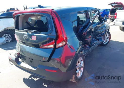 2020 Kia Soul S z USA, uszkodzony, nr VIN KNDJ23AU3L7002225